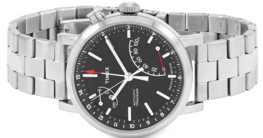 Smartwatch con cinturino in acciaio: TIMEX- SMARTWATCH METROPOLITAN