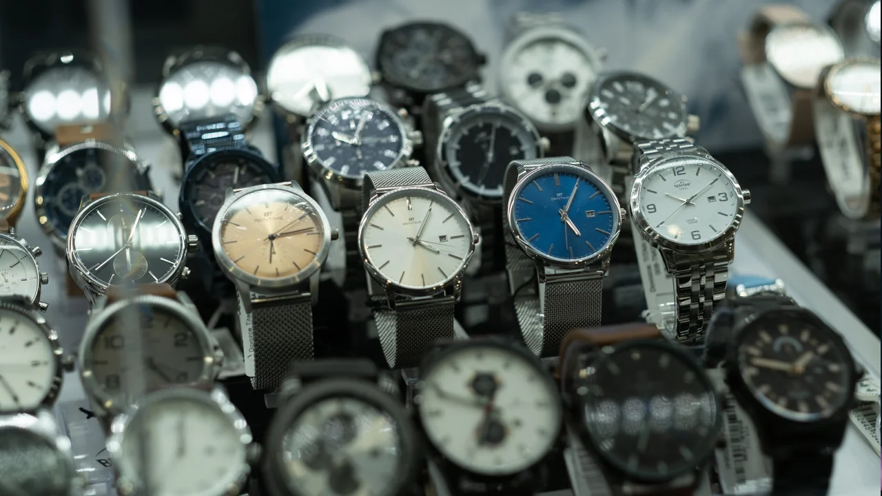 12 tipologie di orologi: viaggio nell’universo degli orologi